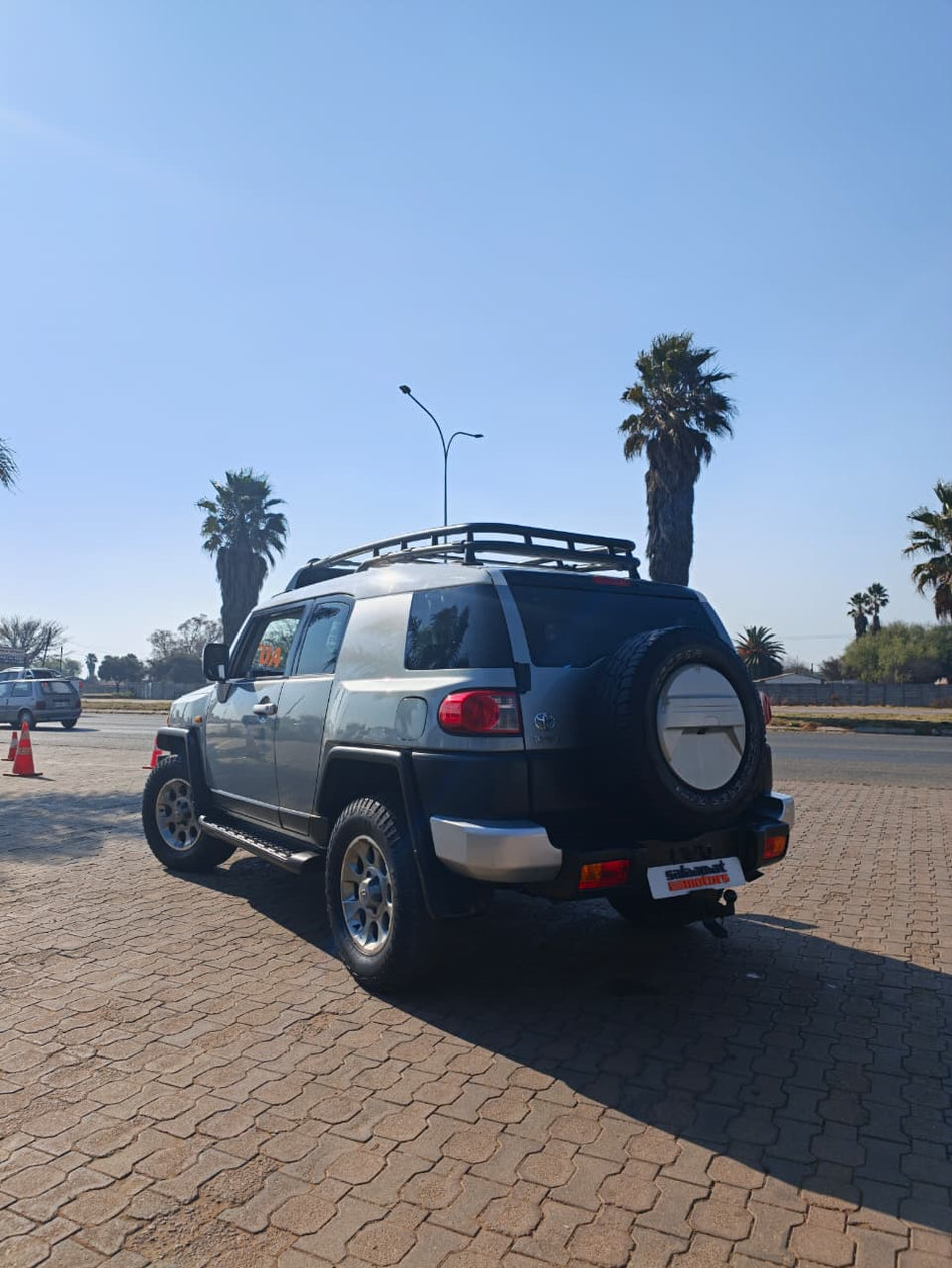 2013 Toyota FJ Cruiser 4.0 V6 4x4 Automatic