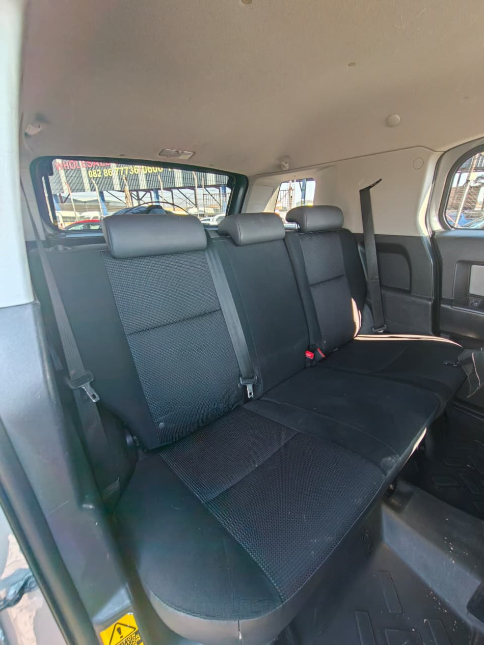 2013 Toyota FJ Cruiser 4.0 V6 4x4 Automatic