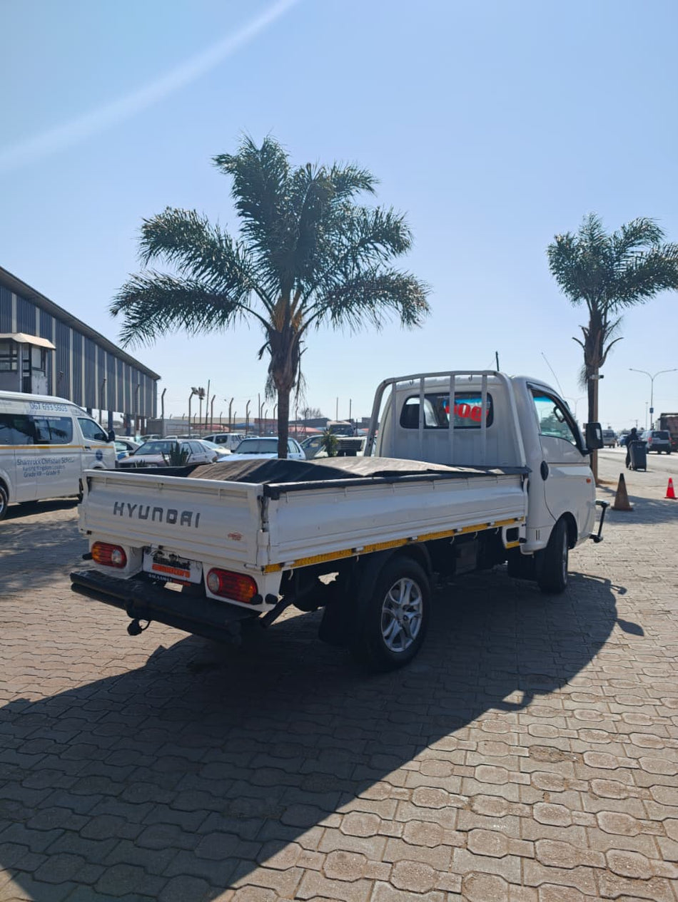 2005 Hyundai H100