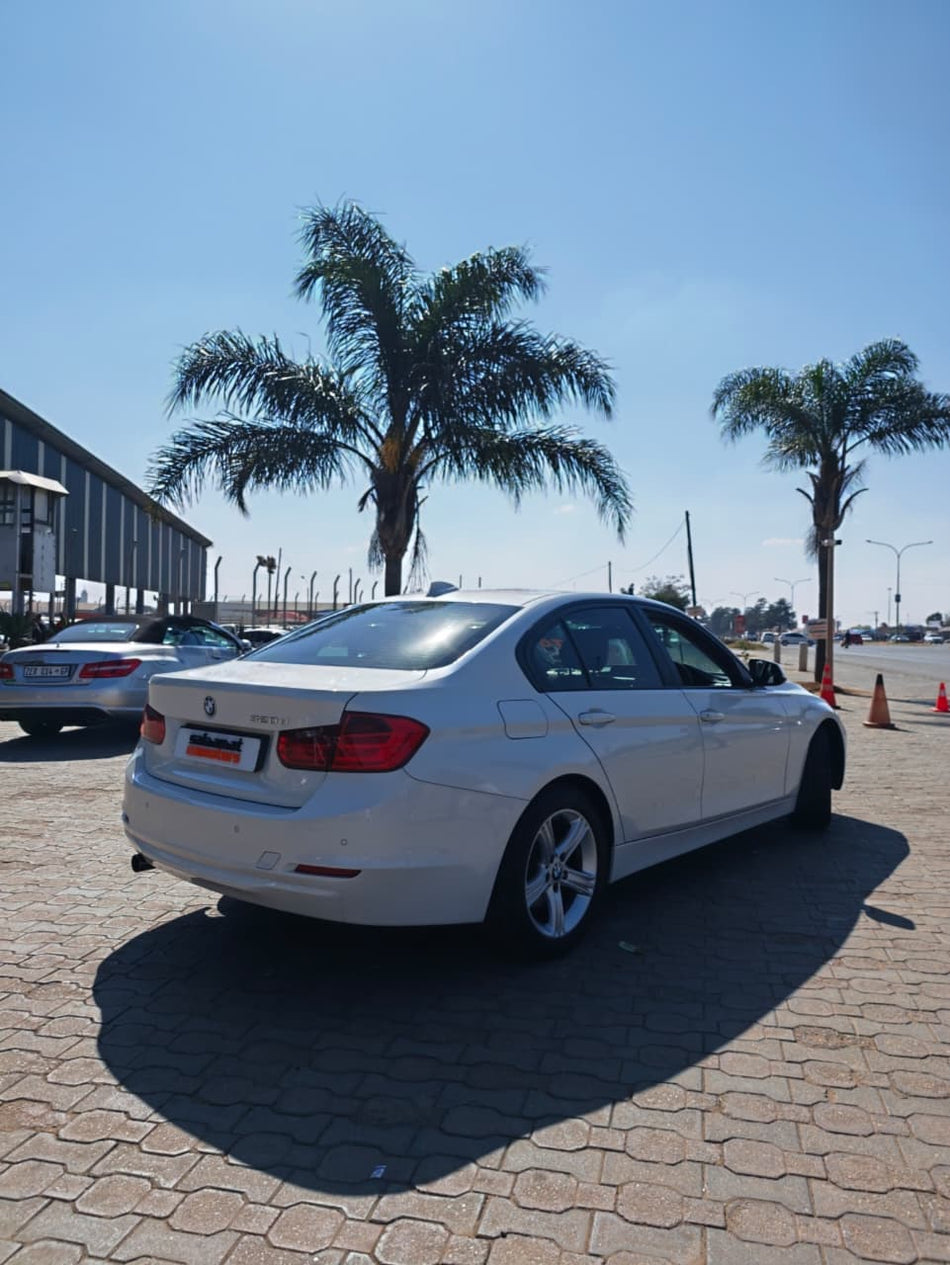 2012 BMW 320D Automatic