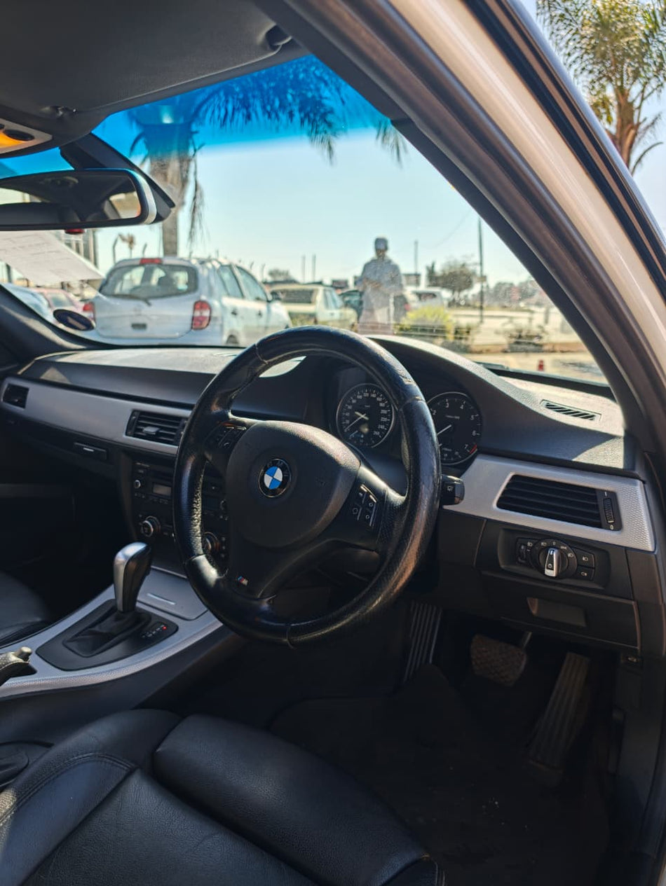 BMW 323i M Sport Automatic