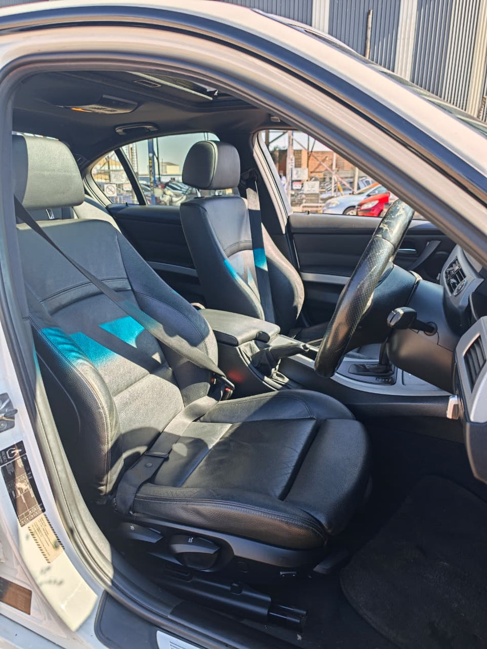 BMW 323i M Sport Automatic