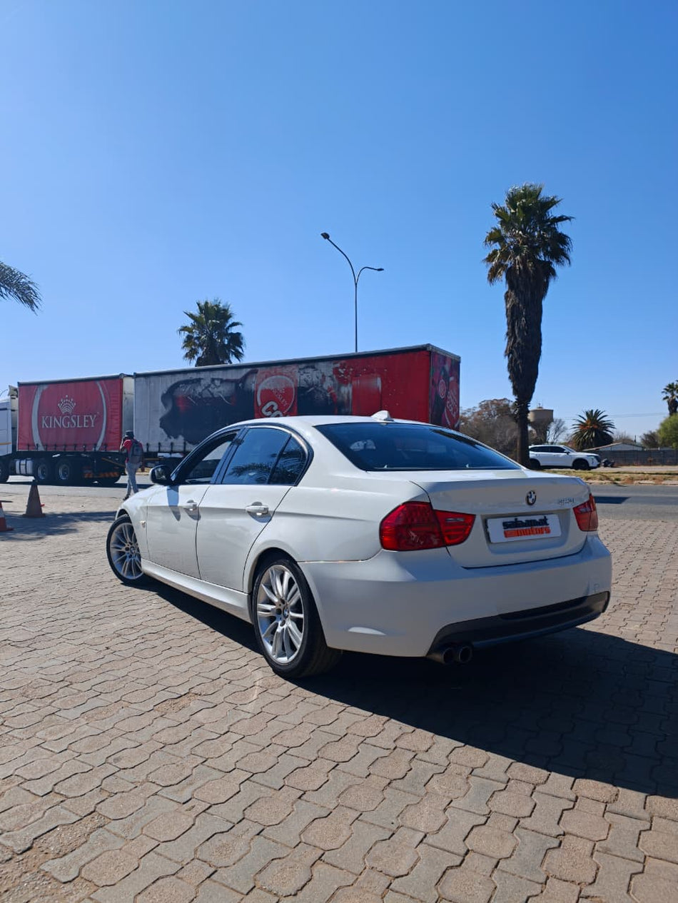 BMW 323i M Sport Automatic