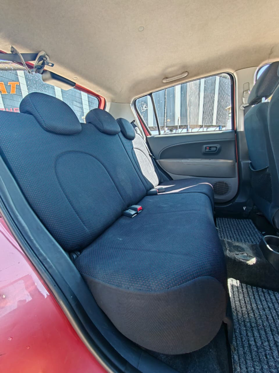 2005 Daihatsu Sirion 1.3
