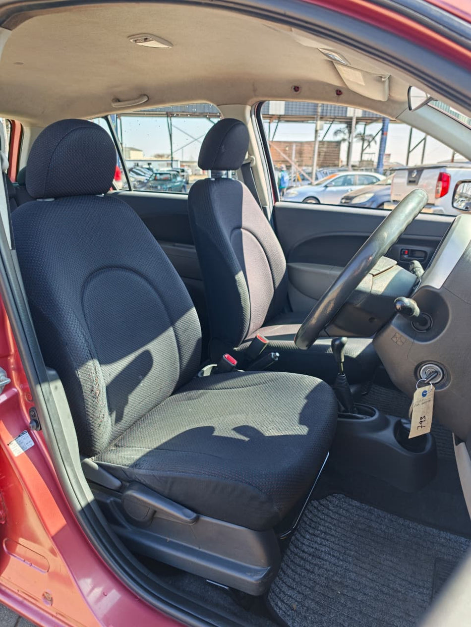 2005 Daihatsu Sirion 1.3