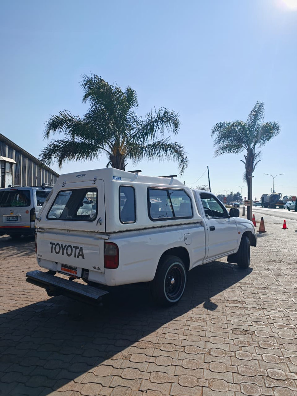 Toyota Hilux 2.0