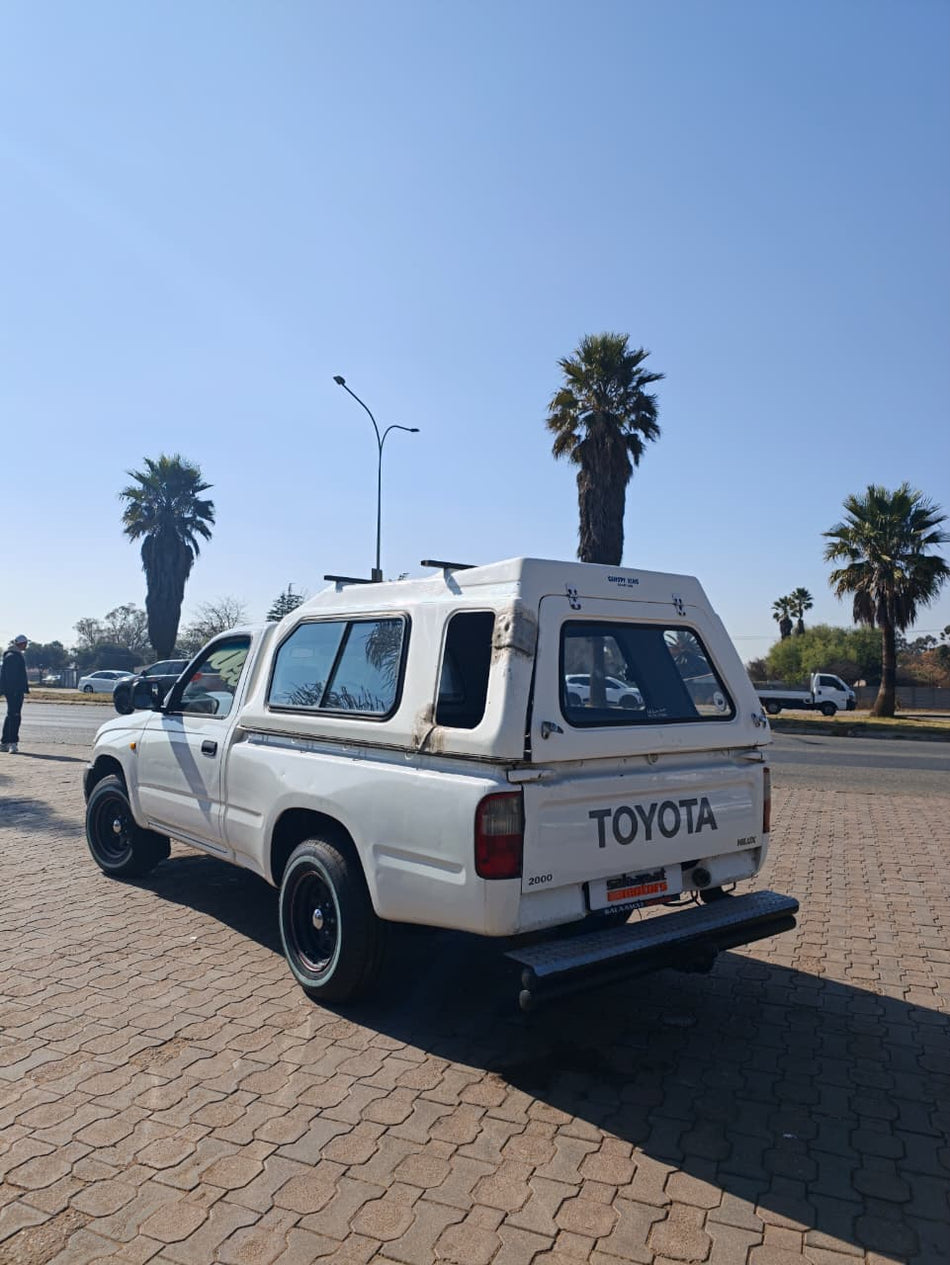 Toyota Hilux 2.0