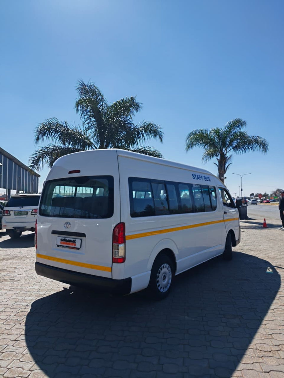 2018 Toyota Quantum Hiace Sesfikile D4D 16 Seater