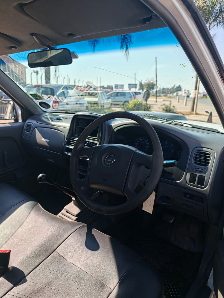 2013 Nissan Hardbody 2.5D