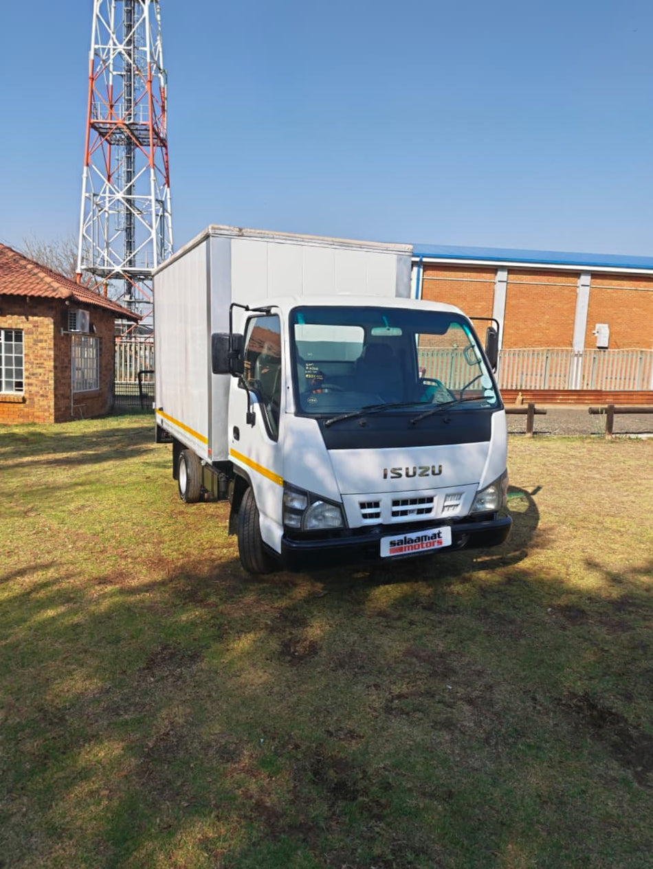2007 Isuzu NHR Volume Body