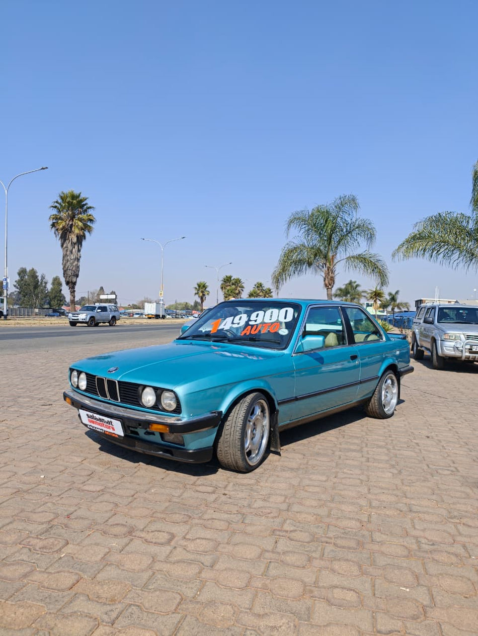 1986 BMW 320i E30 Automatic