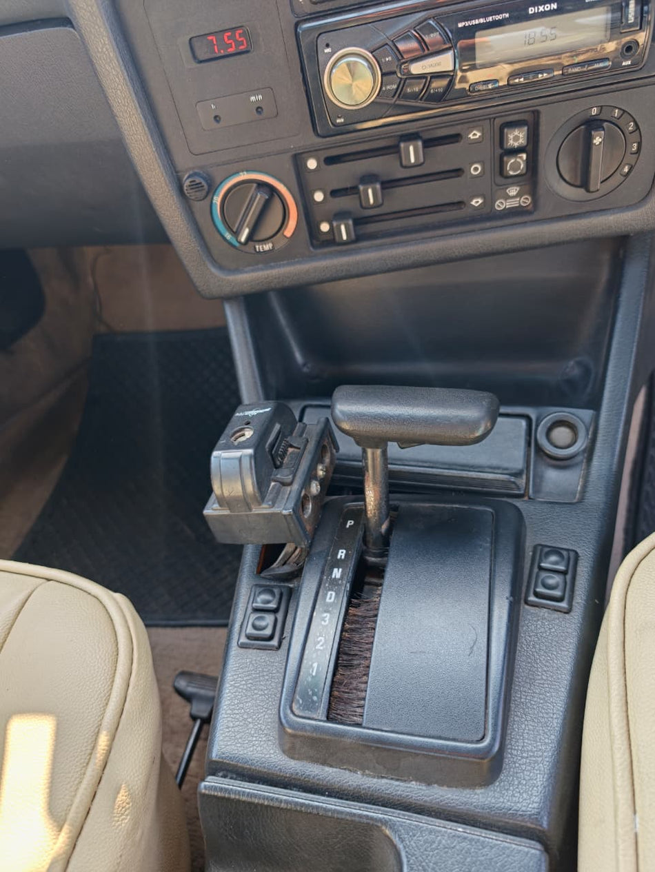 1986 BMW 320i E30 Automatic
