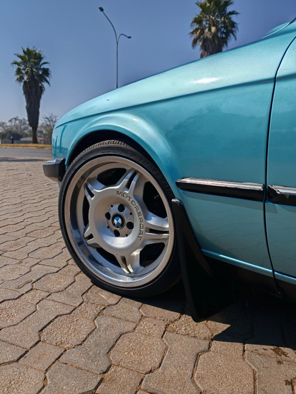 1986 BMW 320i E30 Automatic