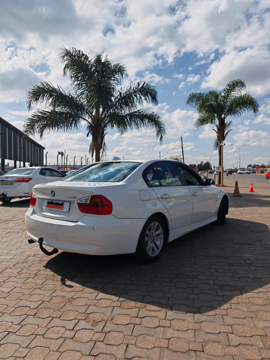 2007 BMW E90 320i Automatic