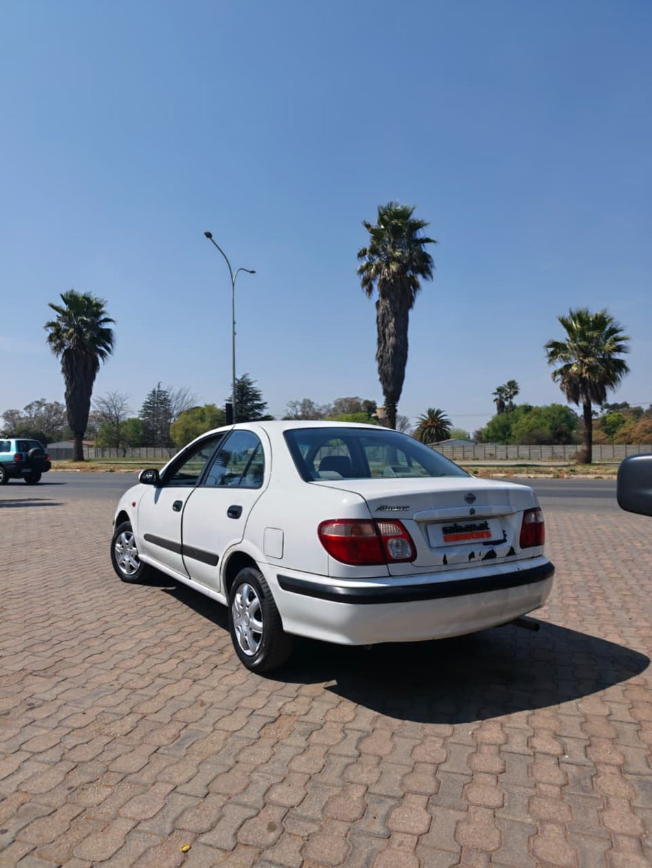 Nissan Almera 1.6