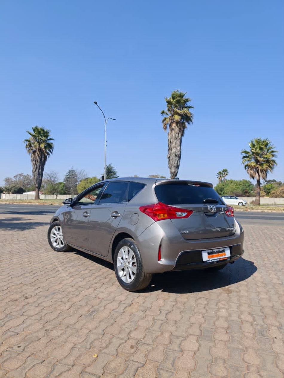 2015 Toyota Auris 1.6 Automatic