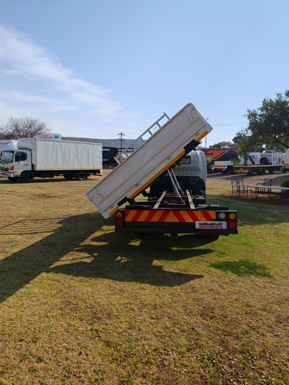 2011 Hino 300 714 Side Tipper Dropside