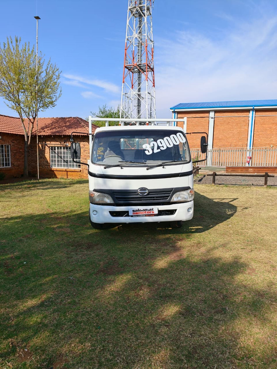 2011 Hino 300 714 Side Tipper Dropside