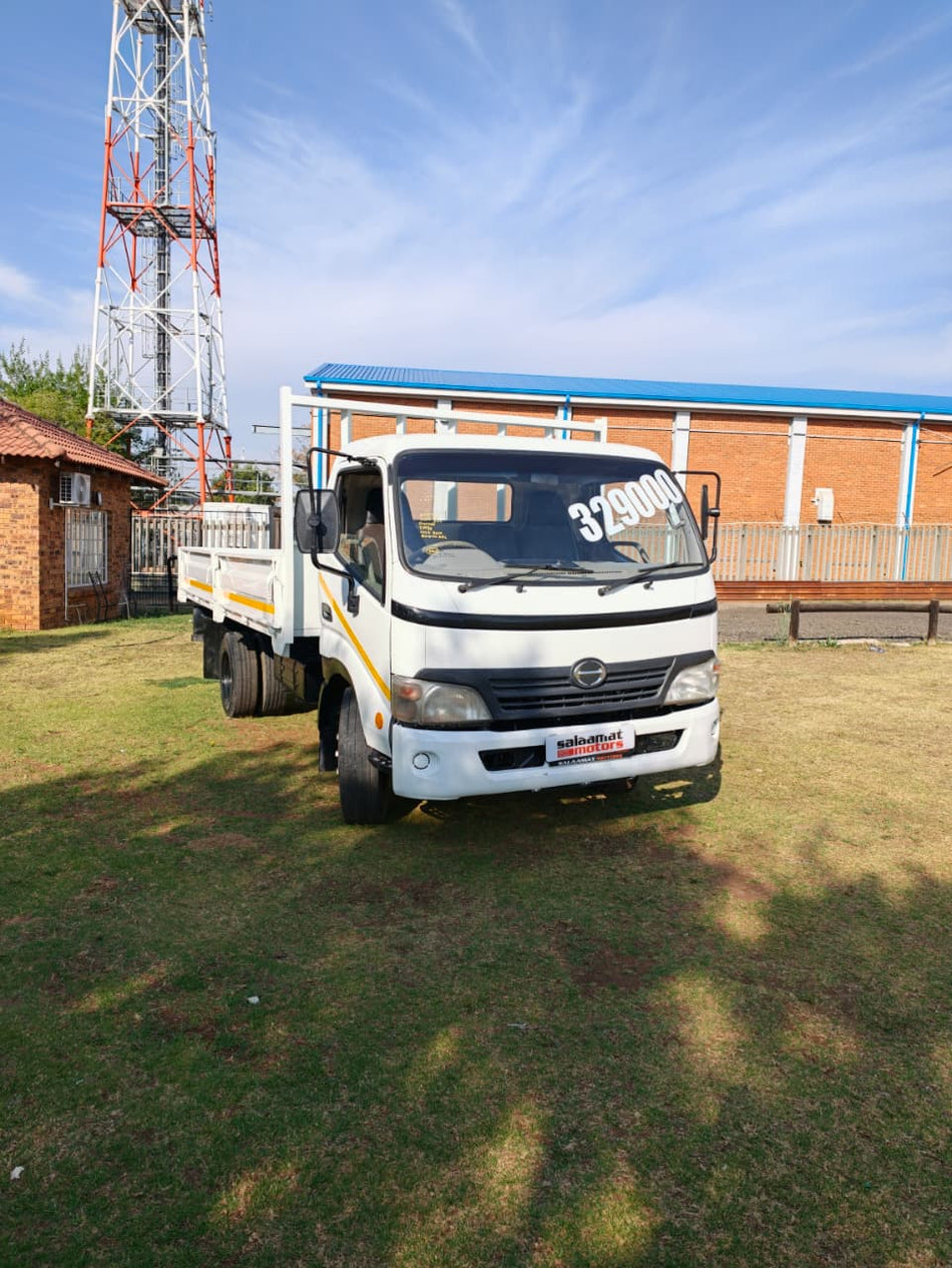 2011 Hino 300 714 Side Tipper Dropside
