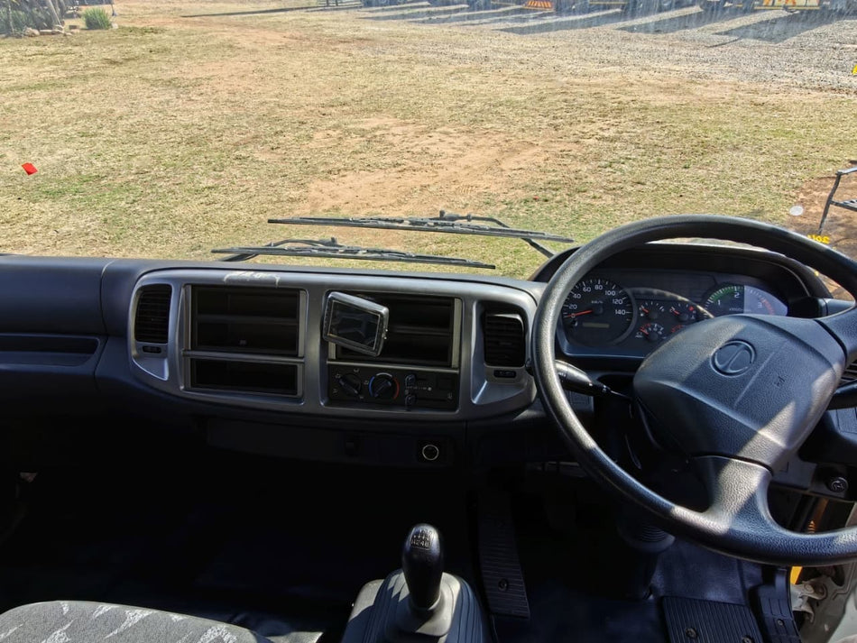 2014 Hino 500 1017 Volume Body