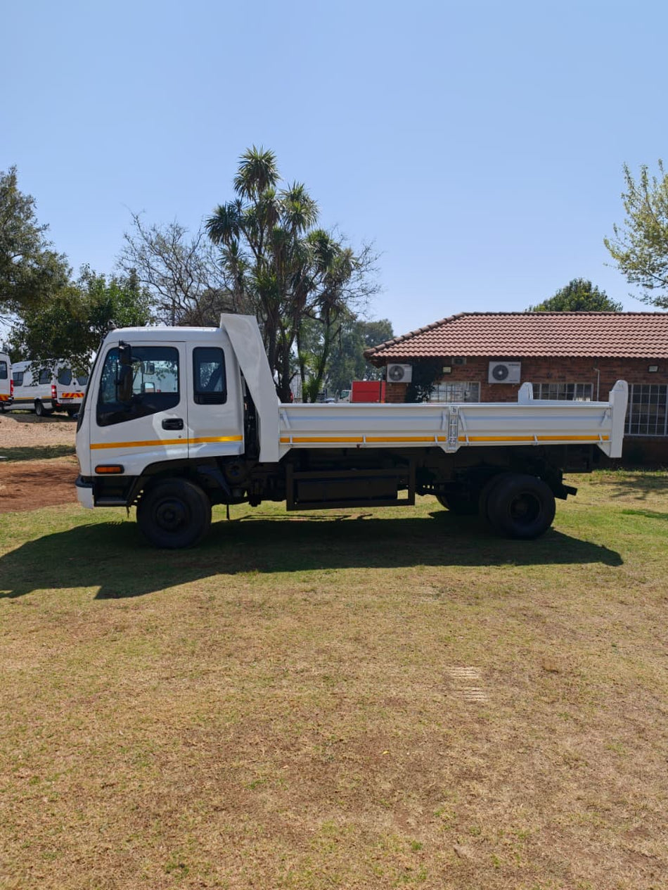 2005 Isuzu FRR 600 Dropside / Tipper