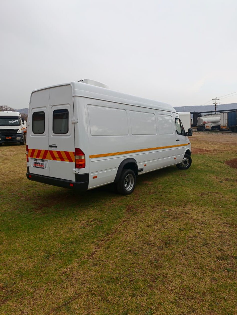 2002 Mercedes-Benz Sprinter 413 P/V