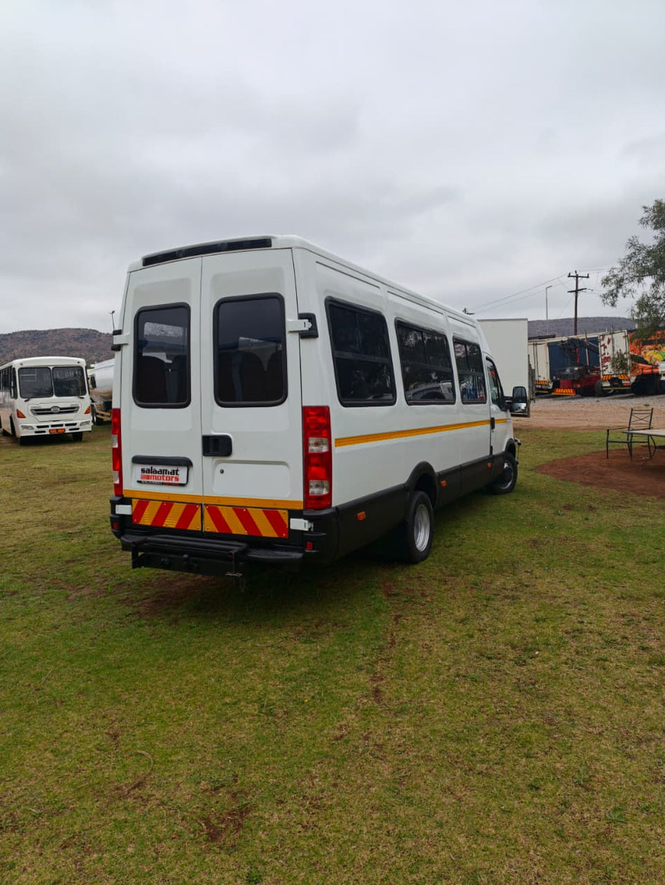 2009 Iveco Daily 23 Seater