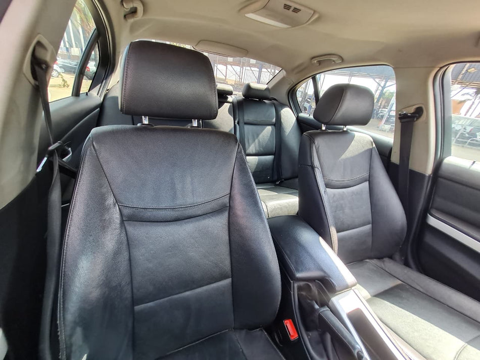 2010 BMW 320d Automatic