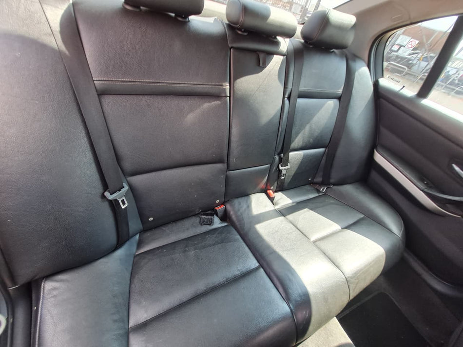 2010 BMW 320d Automatic
