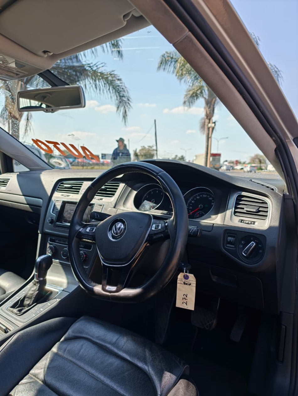 2013 Volkawagen Golf 7 DSG TSI Panoramic Sunroof Automatic