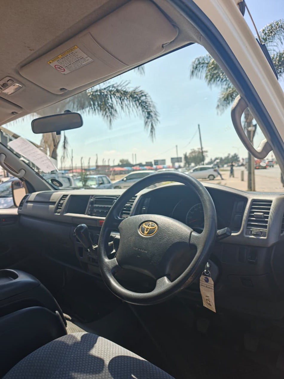 2011 Toyota Quantum 2.7 VVTi