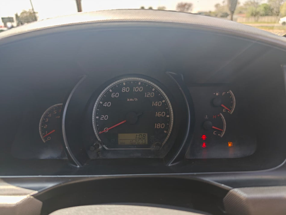 2011 Toyota Quantum 2.7 VVTi