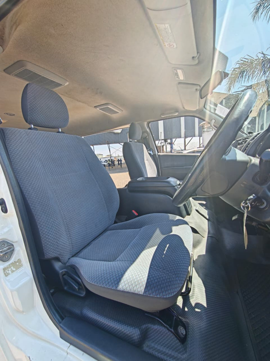 2011 Toyota Quantum 2.7 VVTi