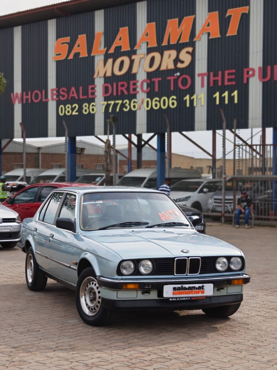 1987 BMW E30 318i Automatic