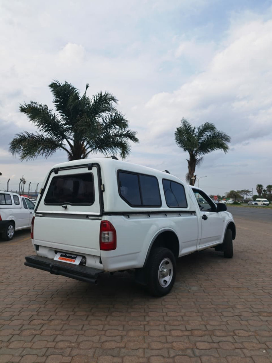 2012 Isuzu KB250D