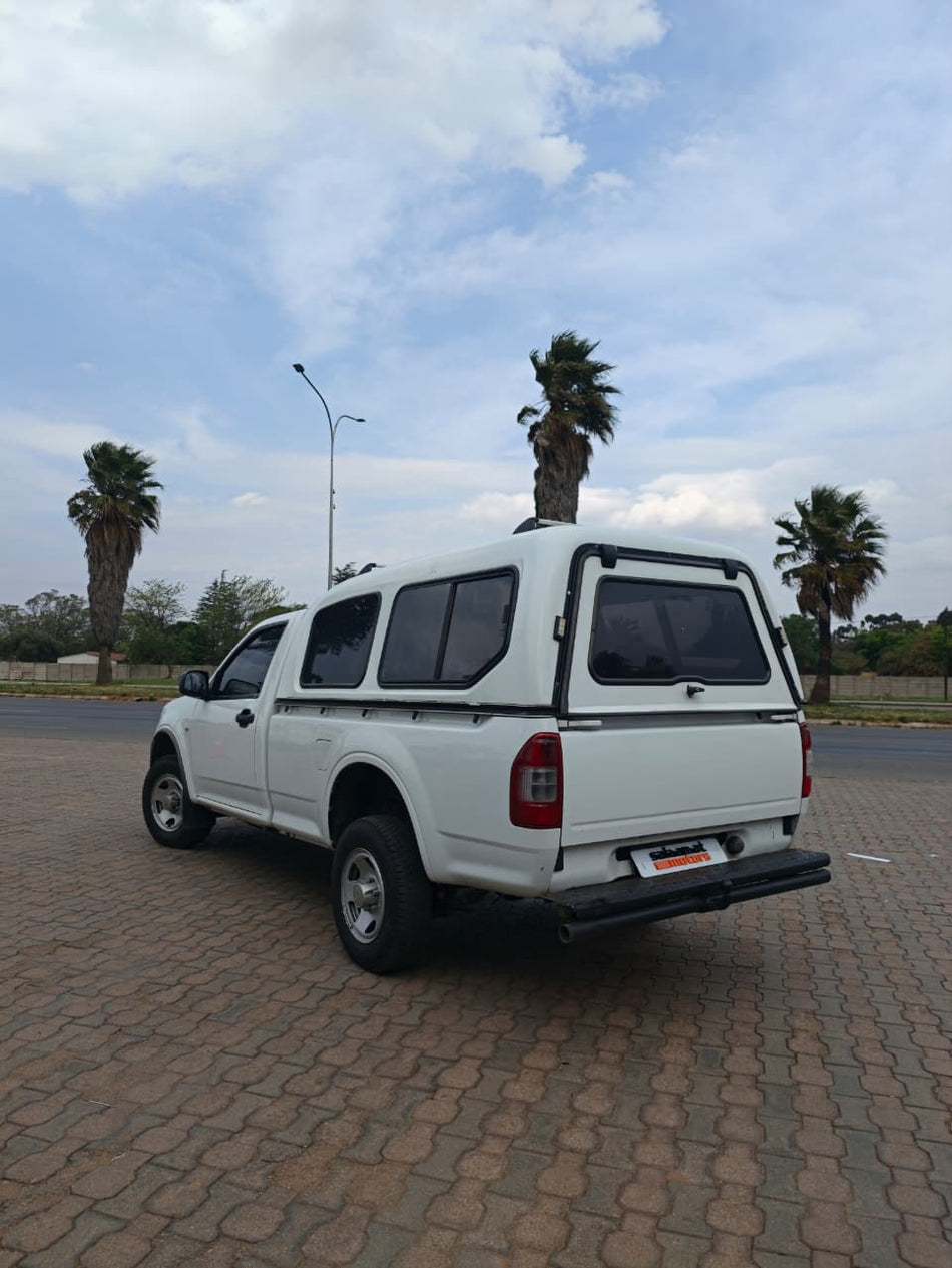 2012 Isuzu KB250D
