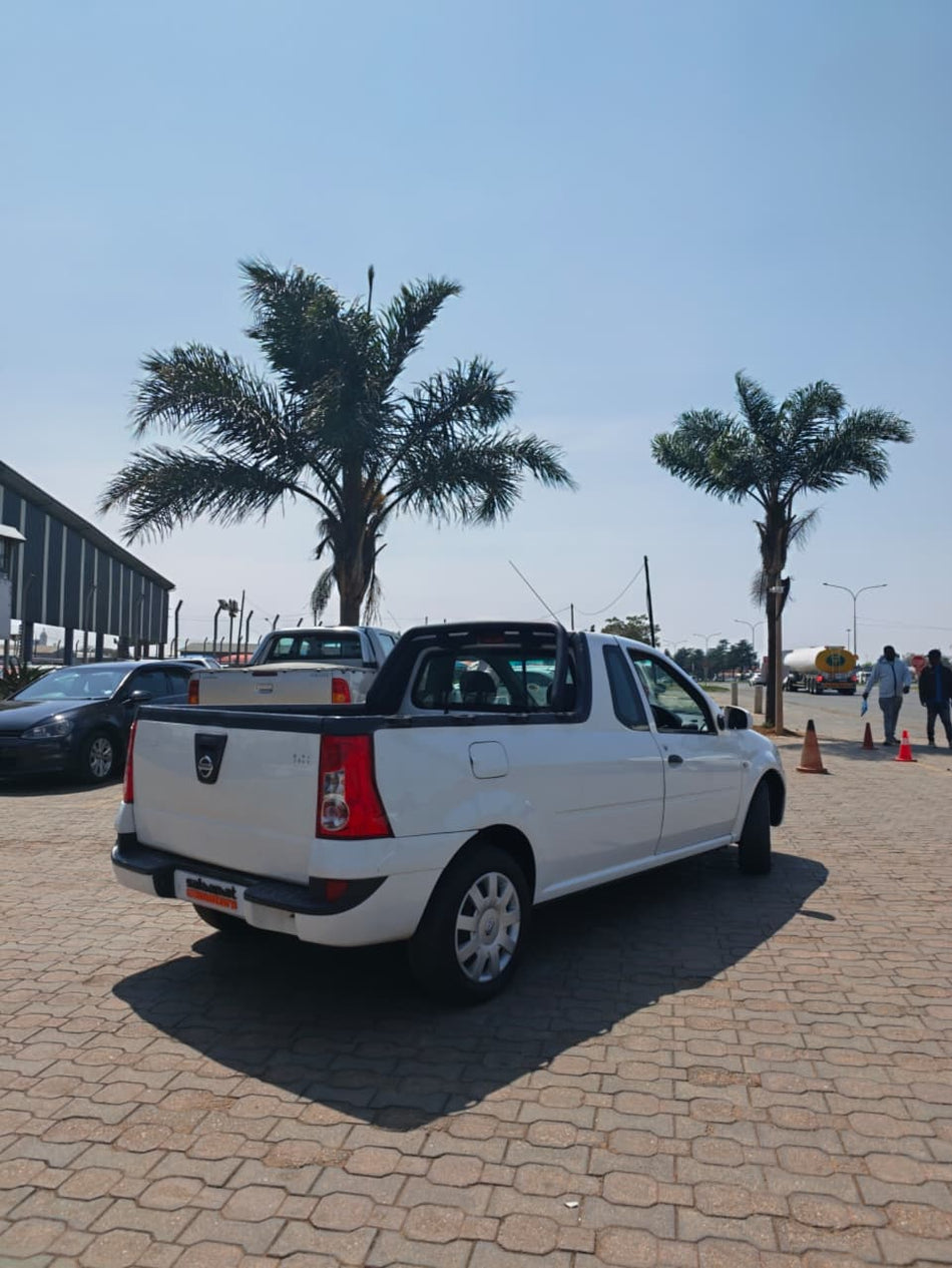 2008 Nissan NP200 1.6i