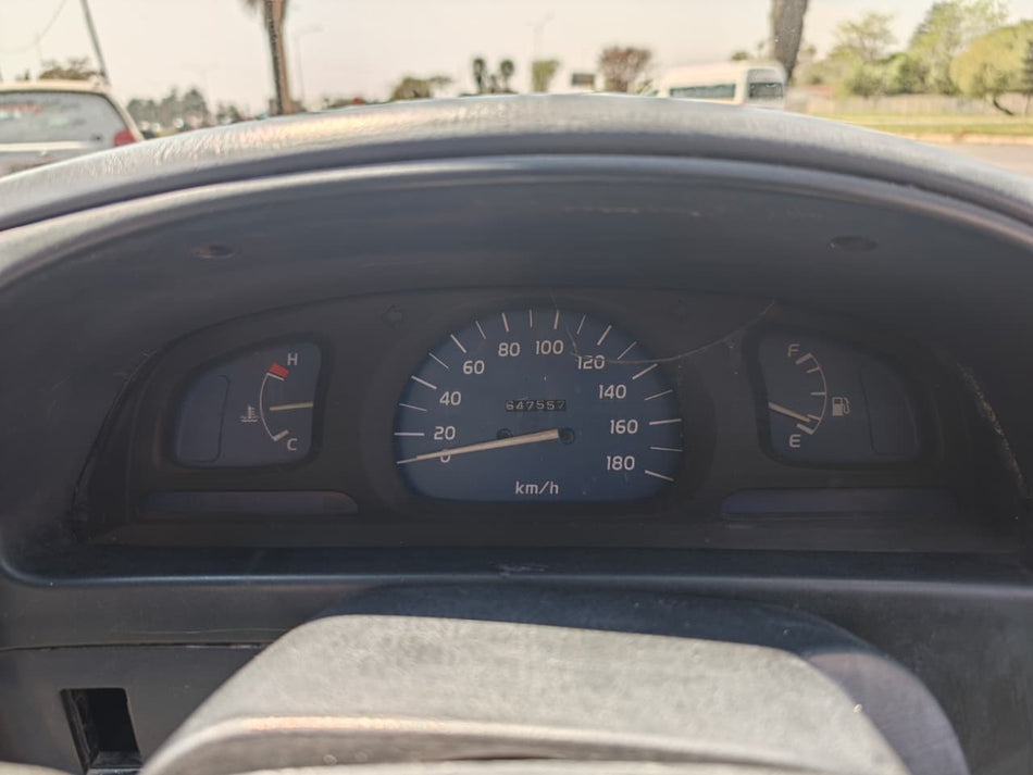Toyota Hilux 2.0 Petrol SWB
