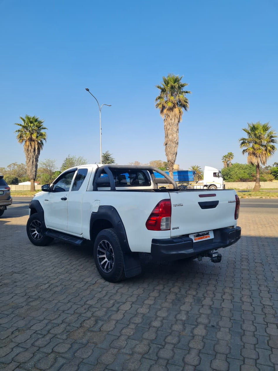 2018 Toyota Hilux 2.4 GD-6 E/Cab SRX Automatic
