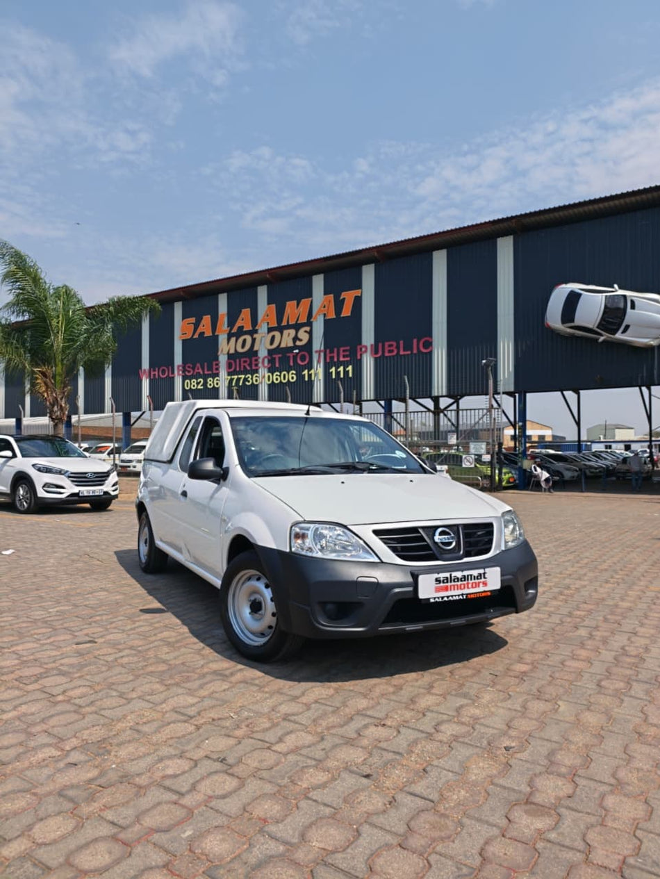 2020 Nissan NP200