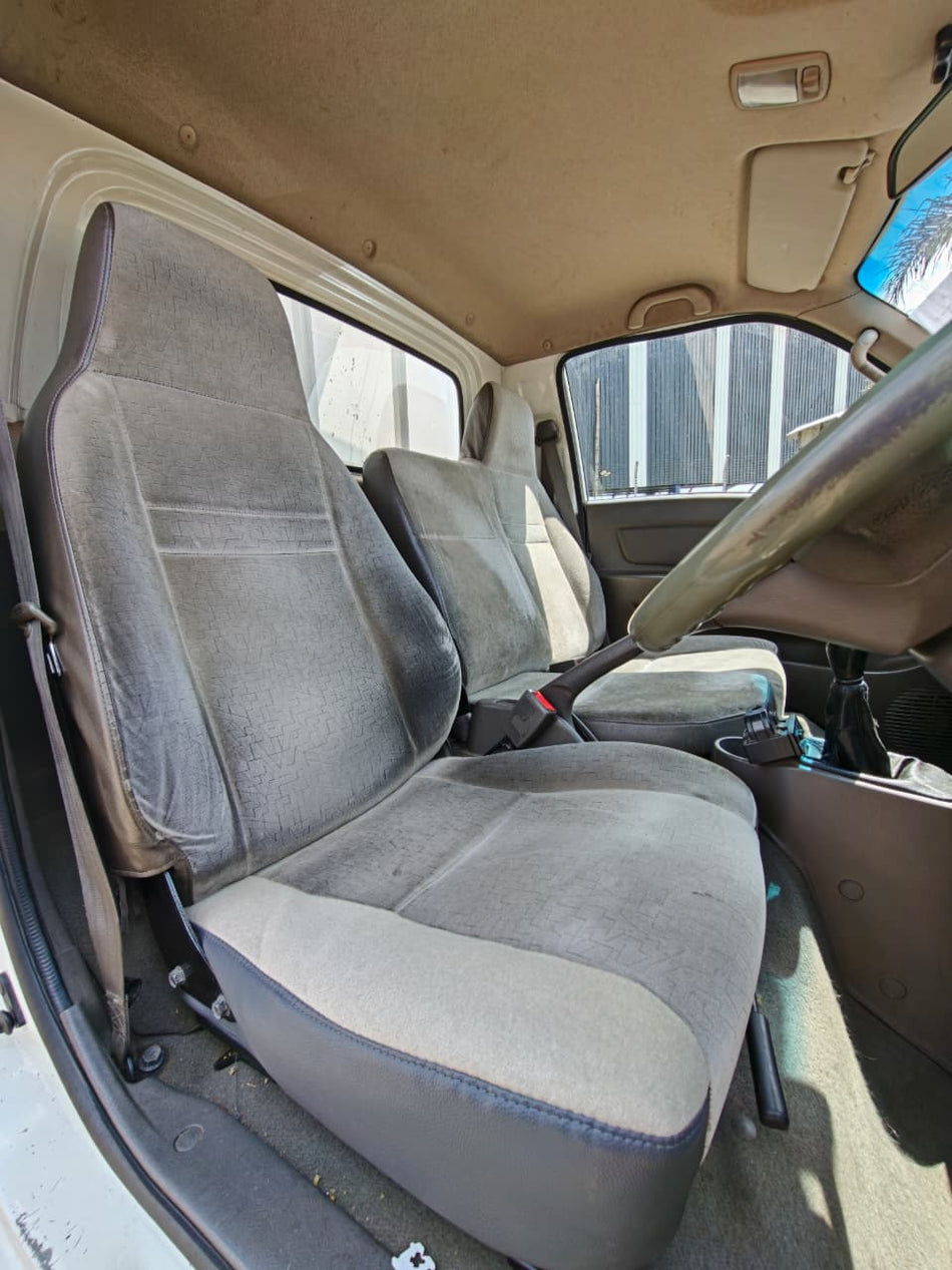 2010 Hyundai H100 2.6D Fridge Body