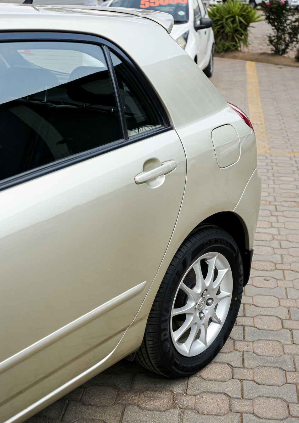 2005 Toyota RunX 1.8 RSi 6 Speed