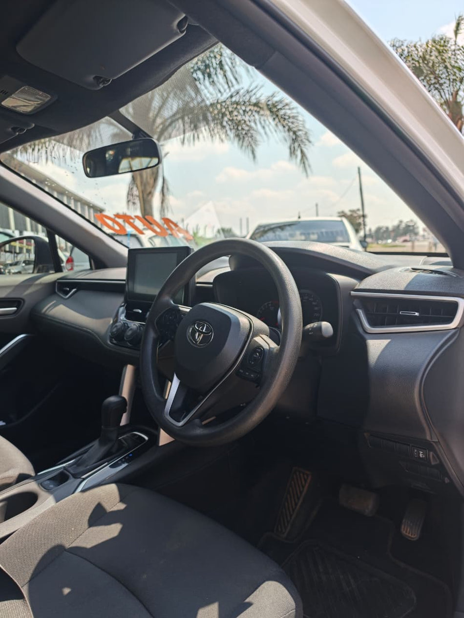 2025 Toyota Corolla Cross 1.8 Xi Automatic