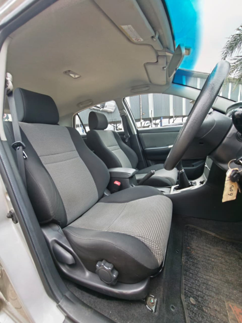 2006 Toyota RunX 160i RS