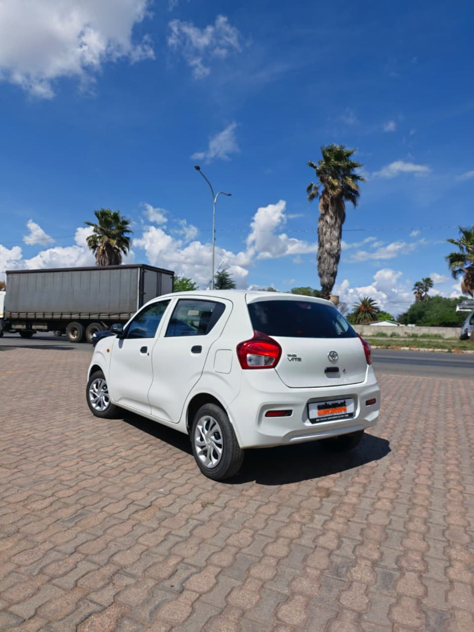 2023 Toyota Vitz