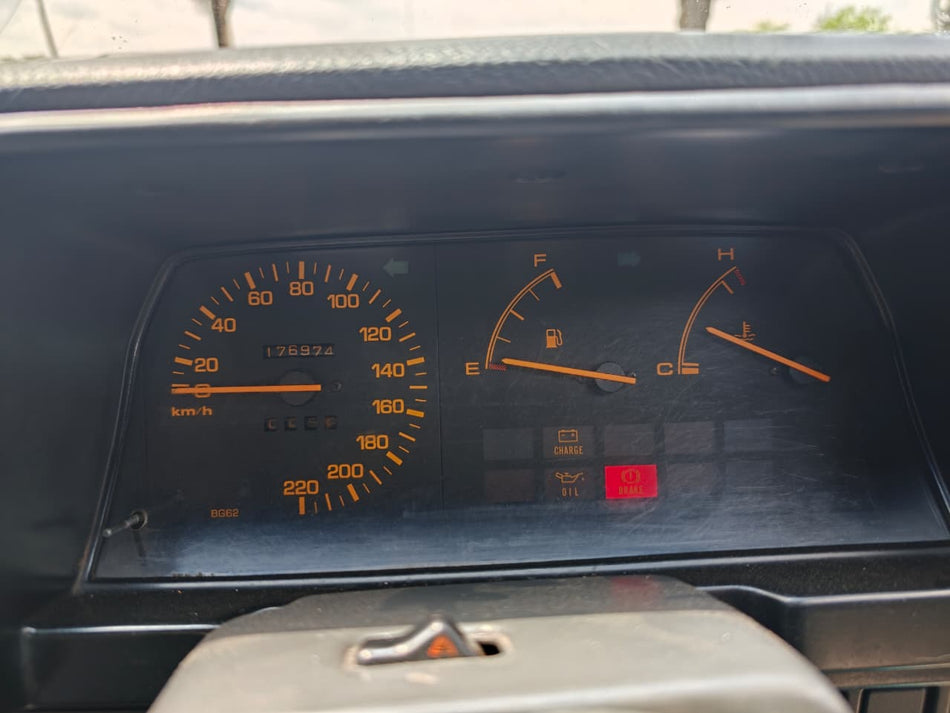 Mazda Midge 323