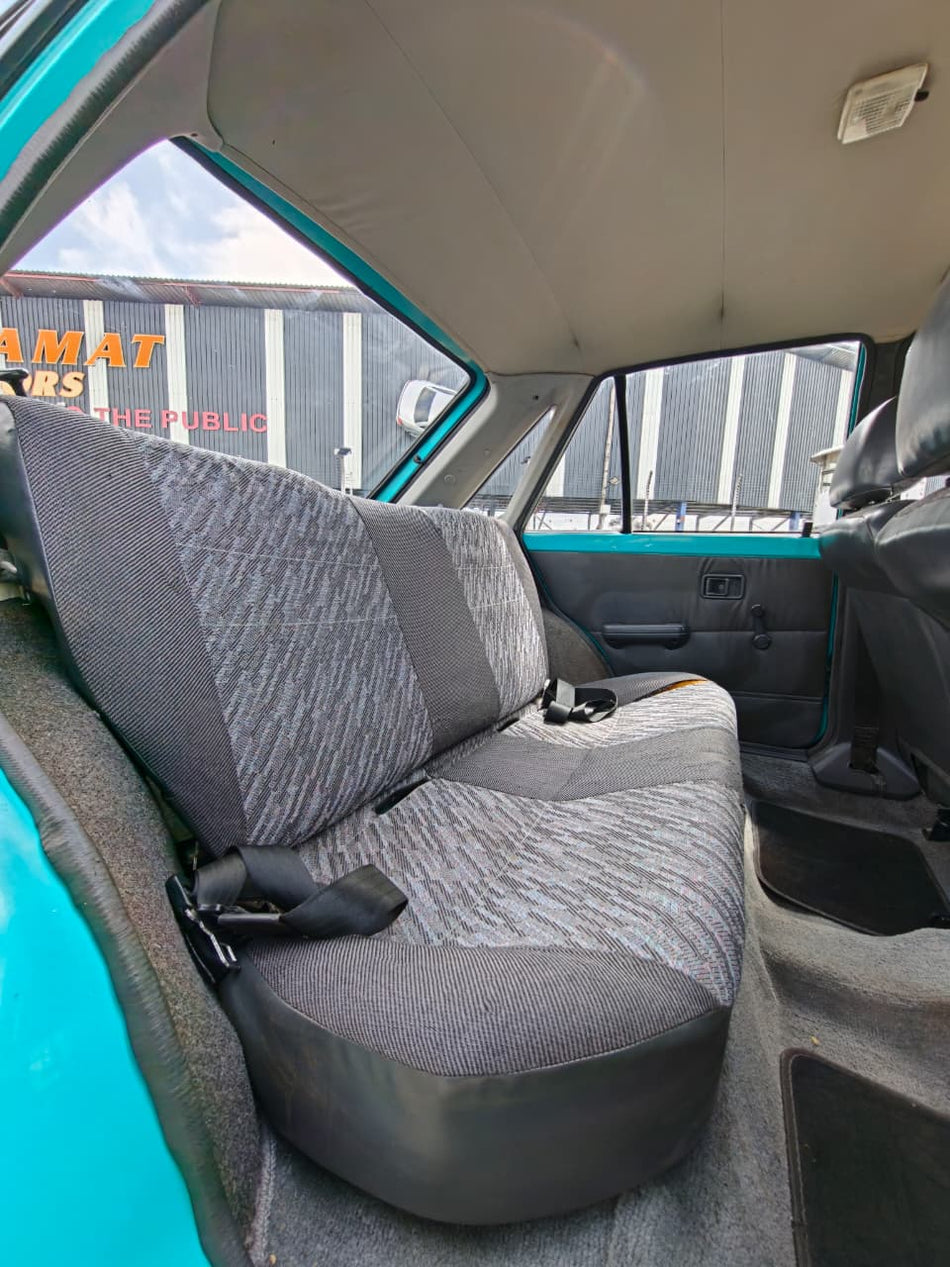 Mazda Midge 323