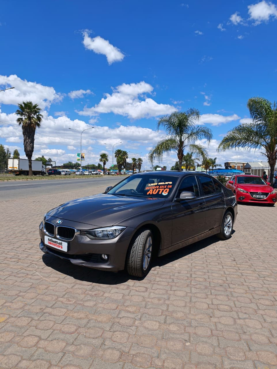 2012 BMW 320i Automatic