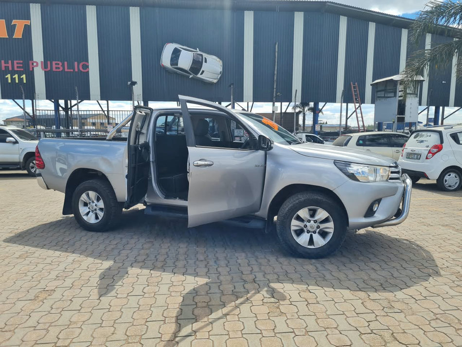 2016 Toyota Hilux 2.8 GD-6 RB Raider Club Cab