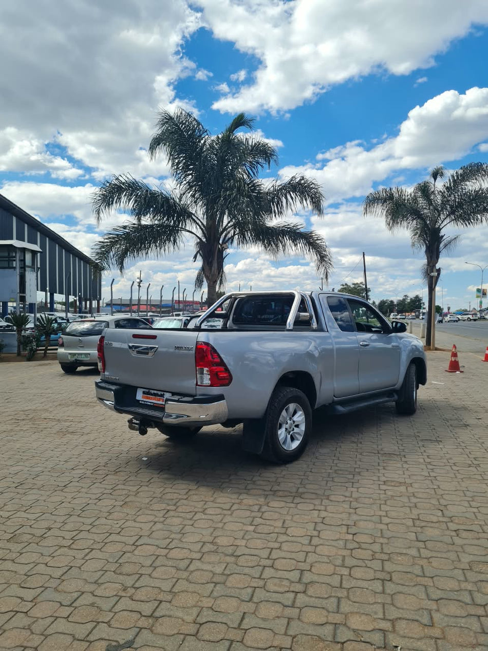 2016 Toyota Hilux 2.8 GD-6 RB Raider Club Cab